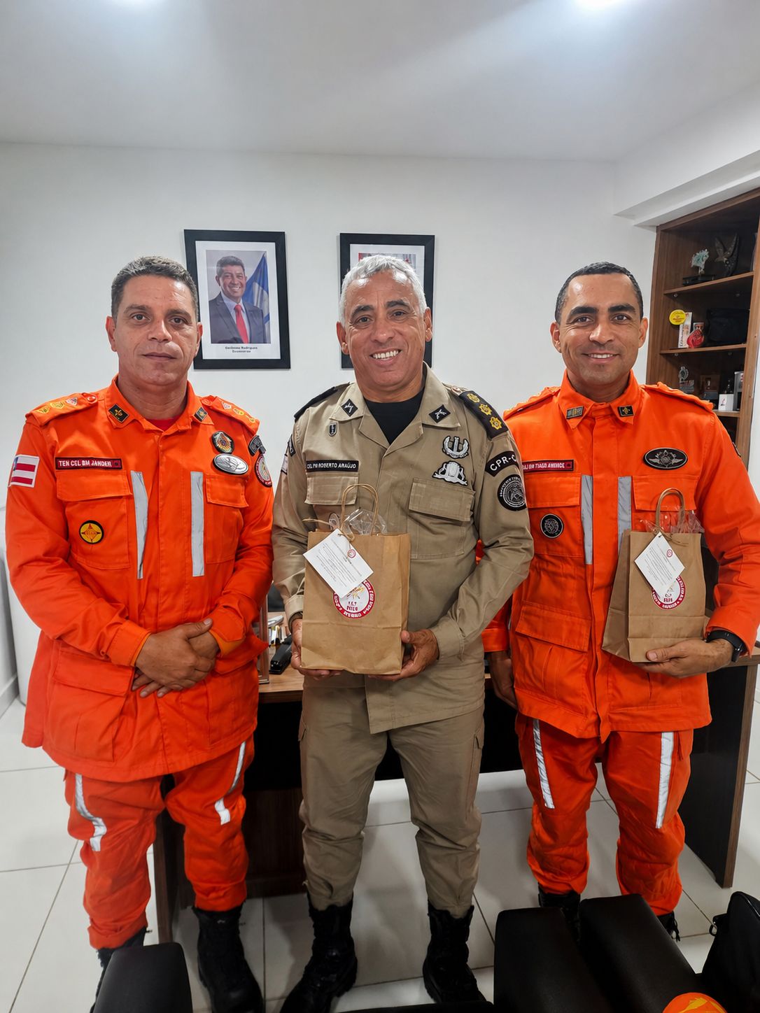 CPR-CN RECEBE VISITA INSTITUCIONAL DO COMANDANTE DO 11º BBM EM IRECÊ