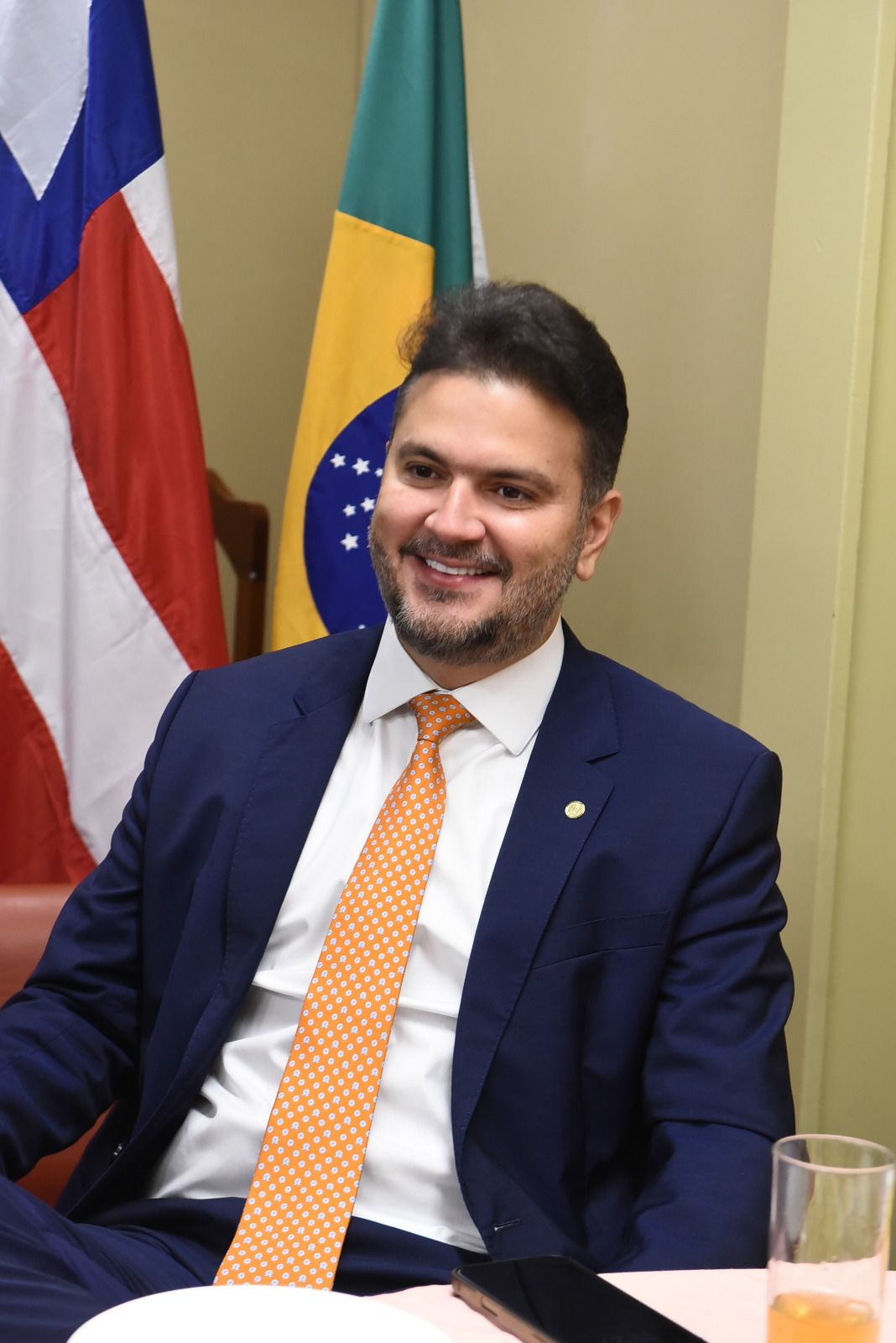 DIEGO CORONEL VOTA A FAVOR DA ESCALA 5X2 E REFORÇA COMPROMISSO COM OS TRABALHADORES BRASILEIROS