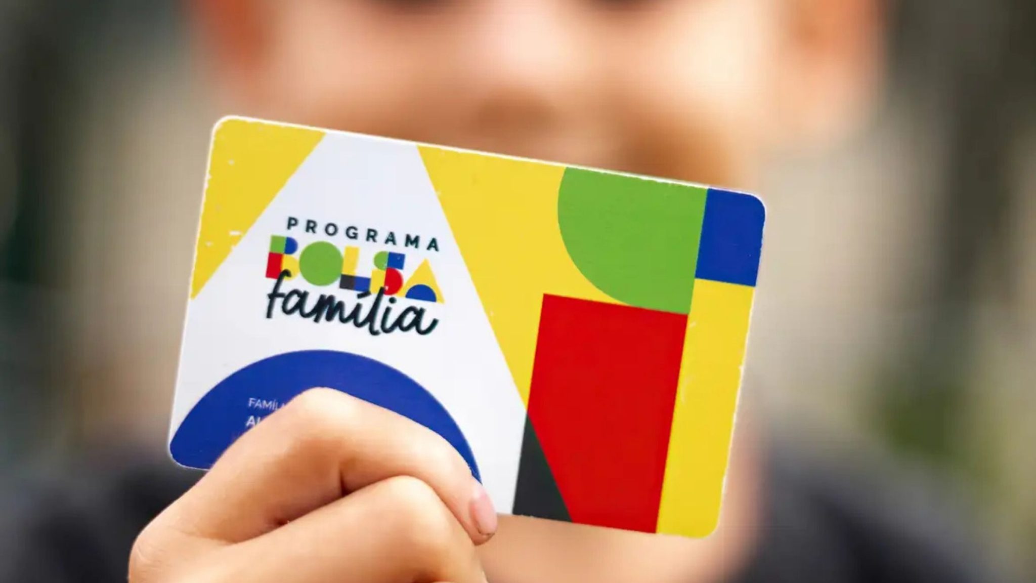 NOVAS REGRAS DO BOLSA FAMÍLIA BLOQUEIAM BENEFÍCIO POR PENTE-FINO DIGITAL; VEJA QUEM É ALVO