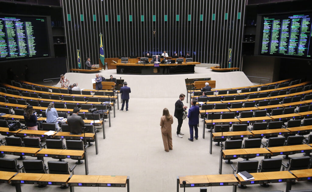 CÂMARA INICIA SEMANA PARA DESTRAVAR PEC QUE REDUZ JORNADA E ACABA COM ESCALA 6×1