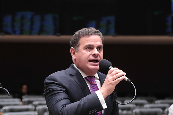 DEPUTADO DO CENTRÃO DIZ QUE JERÔNIMO RODRIGUES É FAVORITO NA DISPUTA PELO GOVERNO