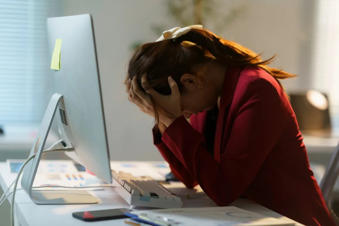 NR-1: NOVA NORMA DE SAÚDE MENTAL NO TRABALHO ENTRA EM VIGOR; VEJA MUDANÇAS