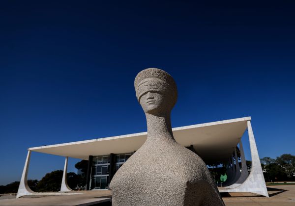 STF RETOMA DEBATE SOBRE RESPONSABILIDADE DAS REDES SOCIAIS NO BRASIL