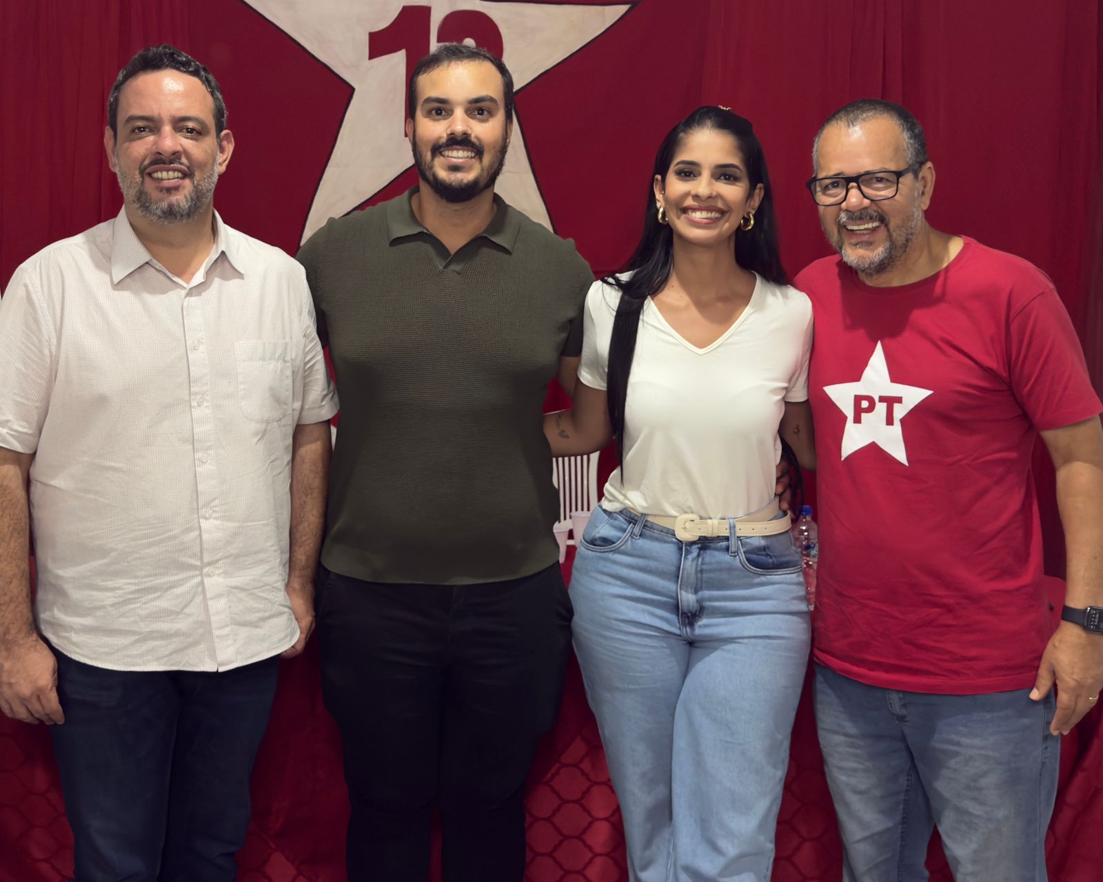 APÓS LICITAÇÃO, JACÓ LULA DA SILVA COMEMORA AVANÇO DA PAVIMENTAÇÃO DA ESTRADA ENTRE BARRA DO MENDES E OLHOS D’ÁGUINHA
