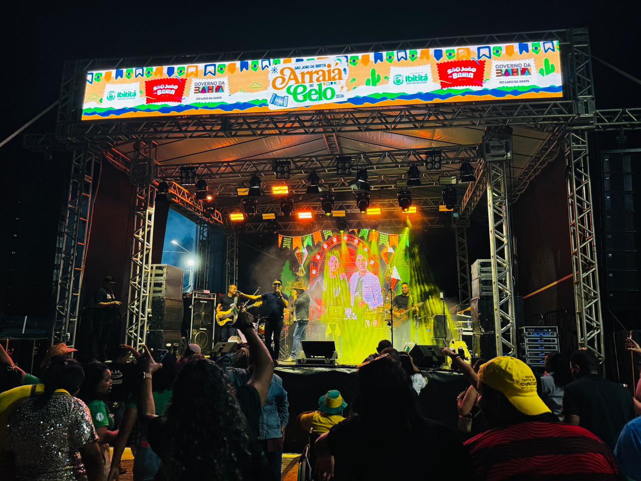 COM APOIO DO GOVERNO DA BAHIA, ARRAIÁ DO GELO MOVIMENTA IBITITÁ E CELEBRA A CULTURA POPULAR.