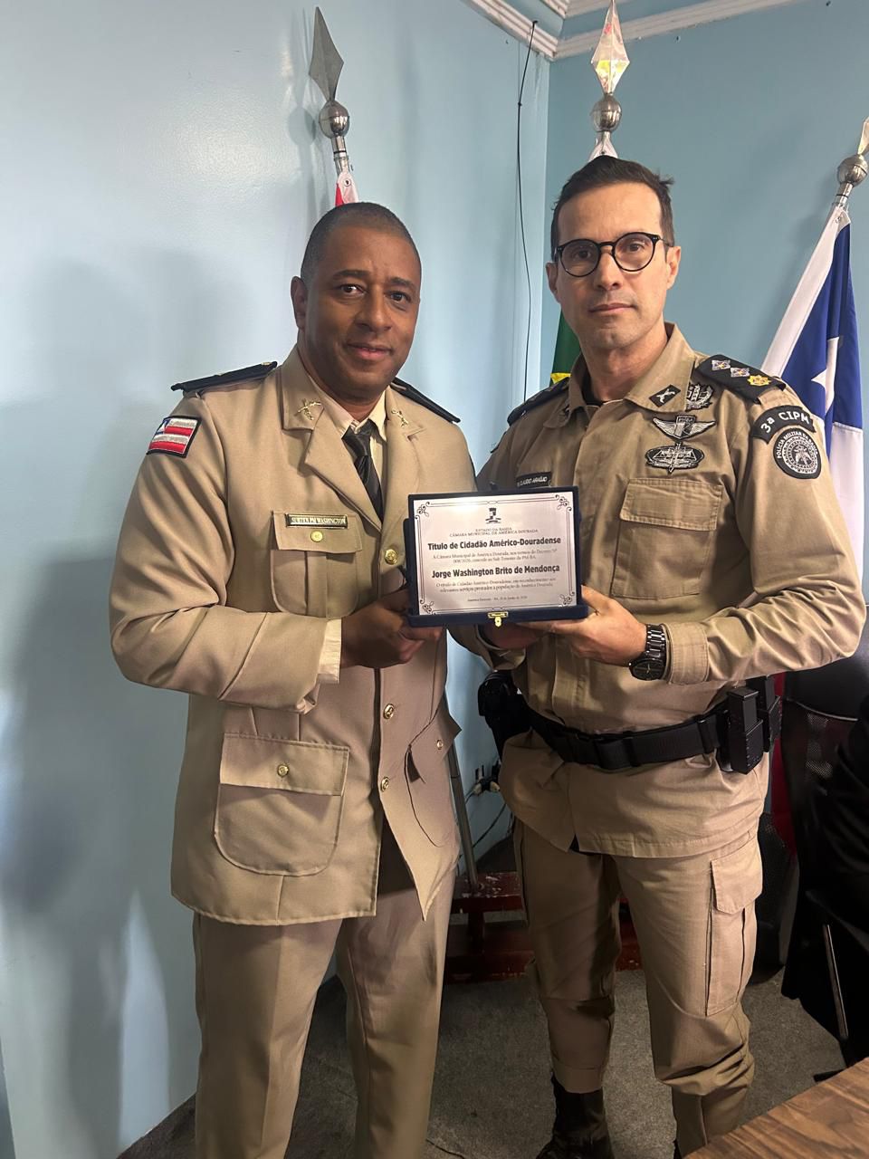 POLICIAL MILITAR DA 3ª CIPM RECEBE TÍTULO DE CIDADÃO AMÉRICO-DOURADENSE
