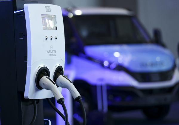 NOVA LEI GARANTE INSTALAÇÃO DE CARREGADORES E DEFINE REGRAS PARA CARROS ELÉTRICOS EM CONDOMÍNIOS.