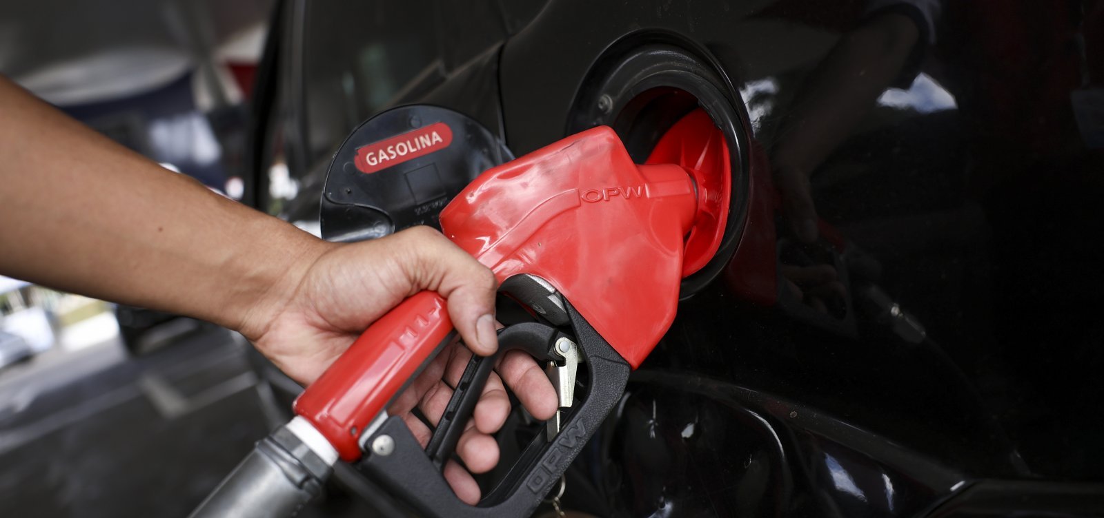 ACELEN REDUZ EM 1,9% OS PREÇOS DA GASOLINA E DO DIESEL PARA DISTRIBUIDORAS.
