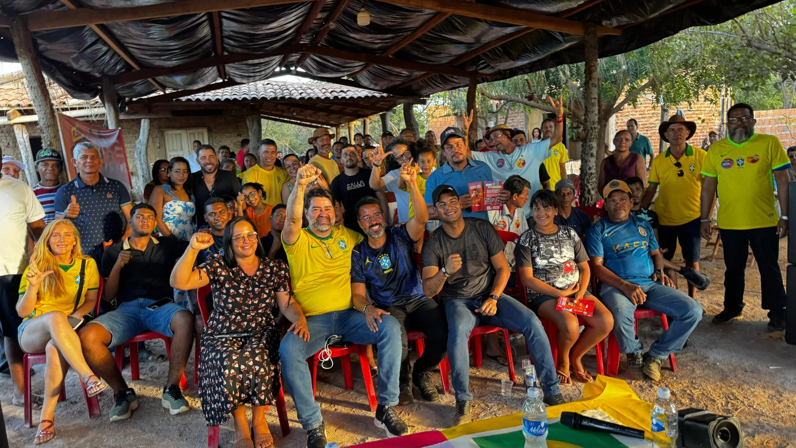 EM IRECÊ, ANDRÉ FIDALGO E DEYVID BACELAR SE REÚNEM COM TRABALHADORES DA AGRICULTURA FAMILIAR.