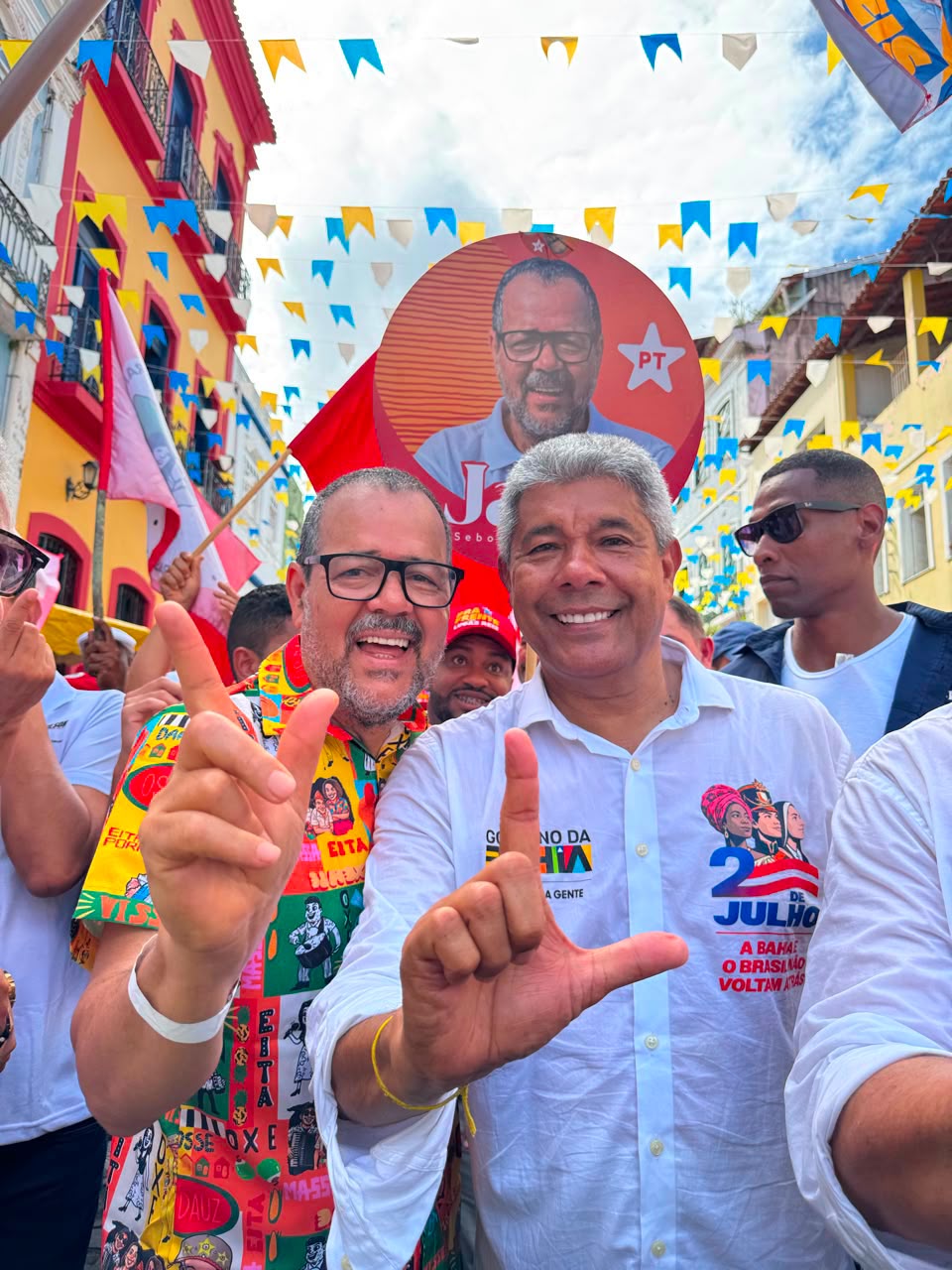 JACÓ PROTAGONIZA DESFILE DO 2 DE JULHO EM SALVADOR E CAMINHA AO LADO DO GOVERNO DA BAHIA NA DATA MAIS IMPORTANTE DO ESTADO.
