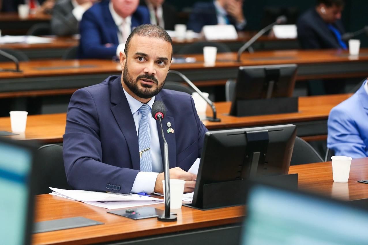 CAPITÃO ALDEN COBRA EXPLICAÇÕES DO MINISTÉRIO DA FAZENDA SOBRE RISCO FISCAL.