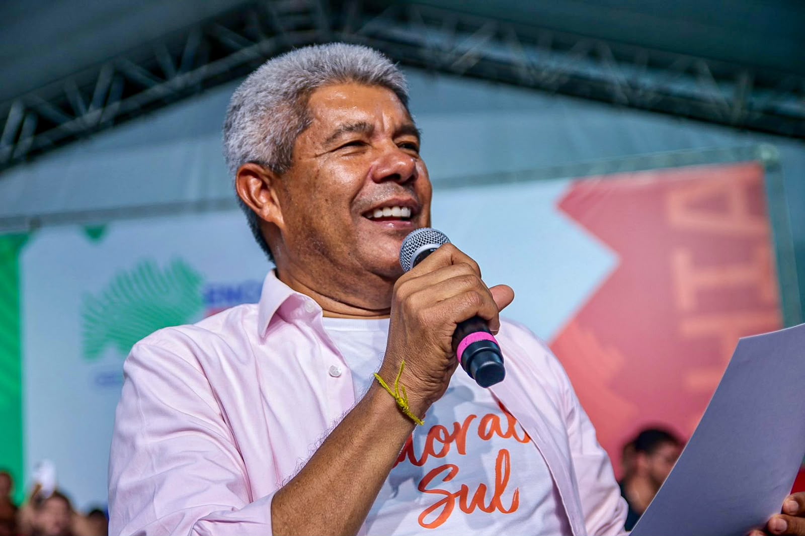 JERÔNIMO DESTACA AVANÇOS NA EDUCAÇÃO E REAFIRMA PARCERIA COM MUNICÍPIOS PARA FORTALECER A APRENDIZAGEM NA BAHIA.