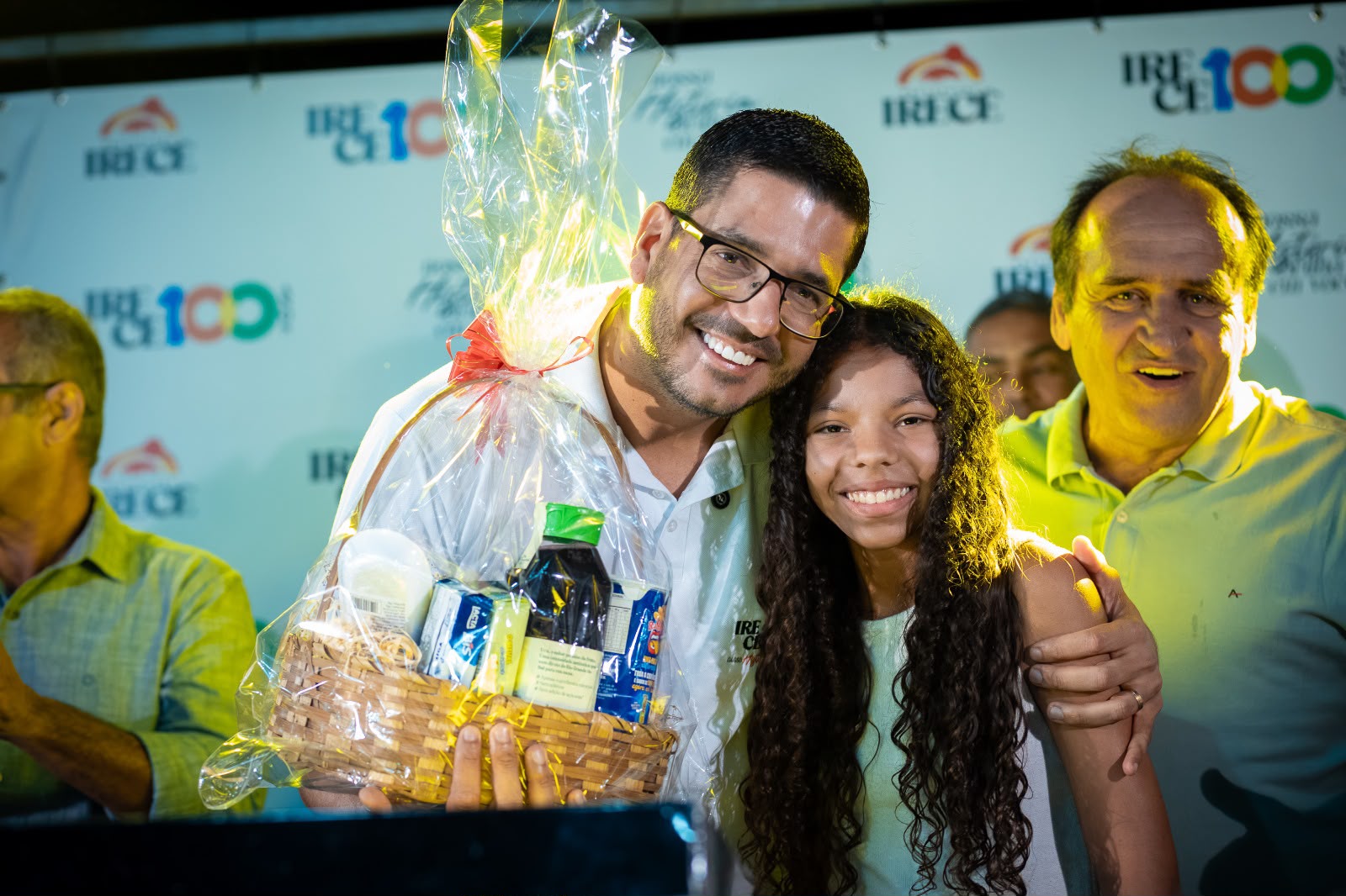 PREFEITO MURILO INAUGURA NOVA PRAÇA NO POVOADO DO ACHADO E REFORÇA INVESTIMENTOS NOS QUATRO CANTOS DE IRECÊ.