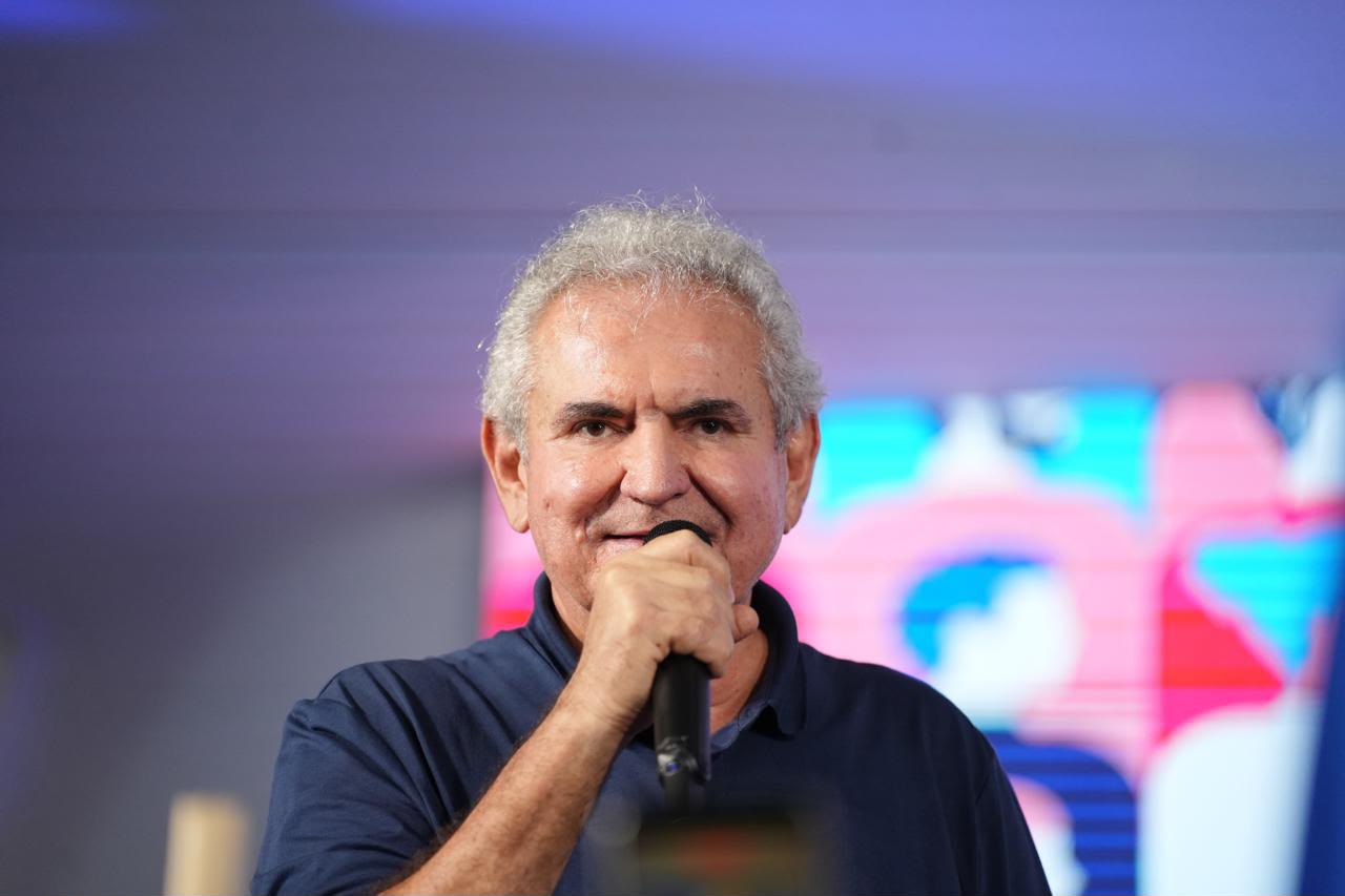 EM CAMAÇARI, ANGELO CORONEL DEFENDE EXPANSÃO DO METRÔ E COBRA INVESTIMENTO EM INFRAESTRUTURA.