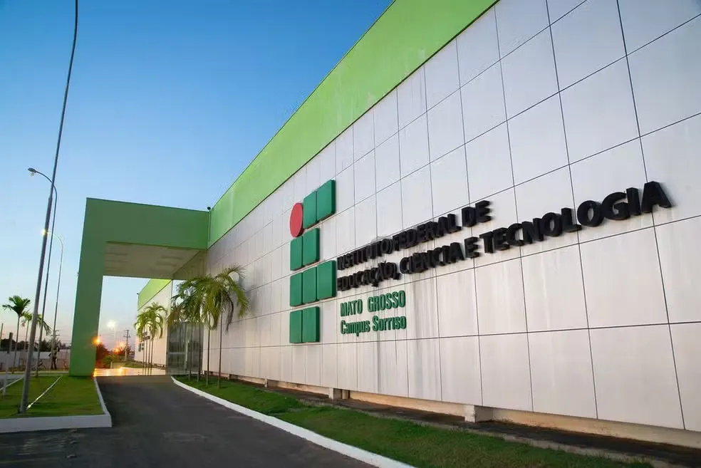 INSTITUTO FEDERAL LANÇA CONCURSO COM SALÁRIOS ACIMA DE R$ 14 MIL.