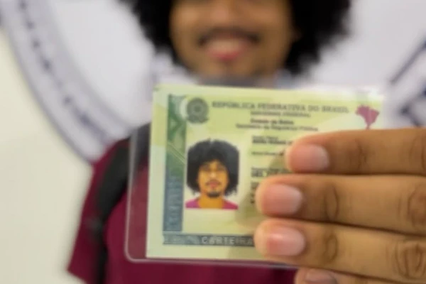 GOVERNO DEFINE PRAZO PARA TROCA DO RG ANTIGO PELA NOVA CARTEIRA DE IDENTIDADE; VEJA ATÉ QUANDO O DOCUMENTO SERÁ VÁLIDO.