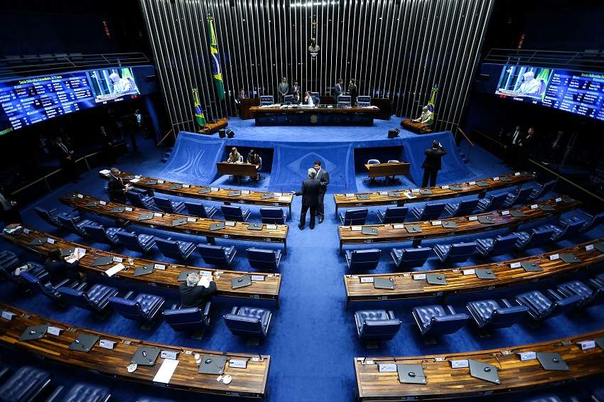 ENTENDA, DE UMA VEZ POR TODAS, COMO FUNCIONA A ELEIÇÃO PARA O SENADO.