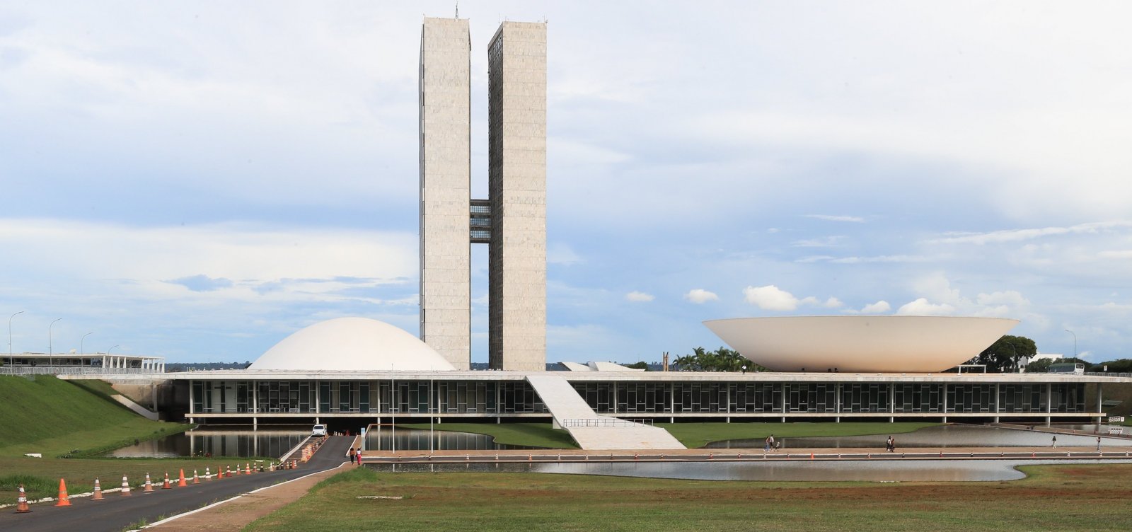 CONGRESSO PREVÊ VOTAR FIM DA ‘TAXA DAS BLUSINHAS’ ATÉ A PRÓXIMA QUINTA.