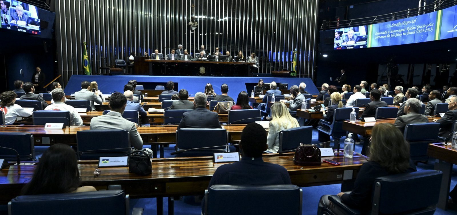 PEC 6X1: RELATOR APRESENTA TEXTO À COMISSÃO DO SENADO NESTA QUINTA-FEIRA (27).