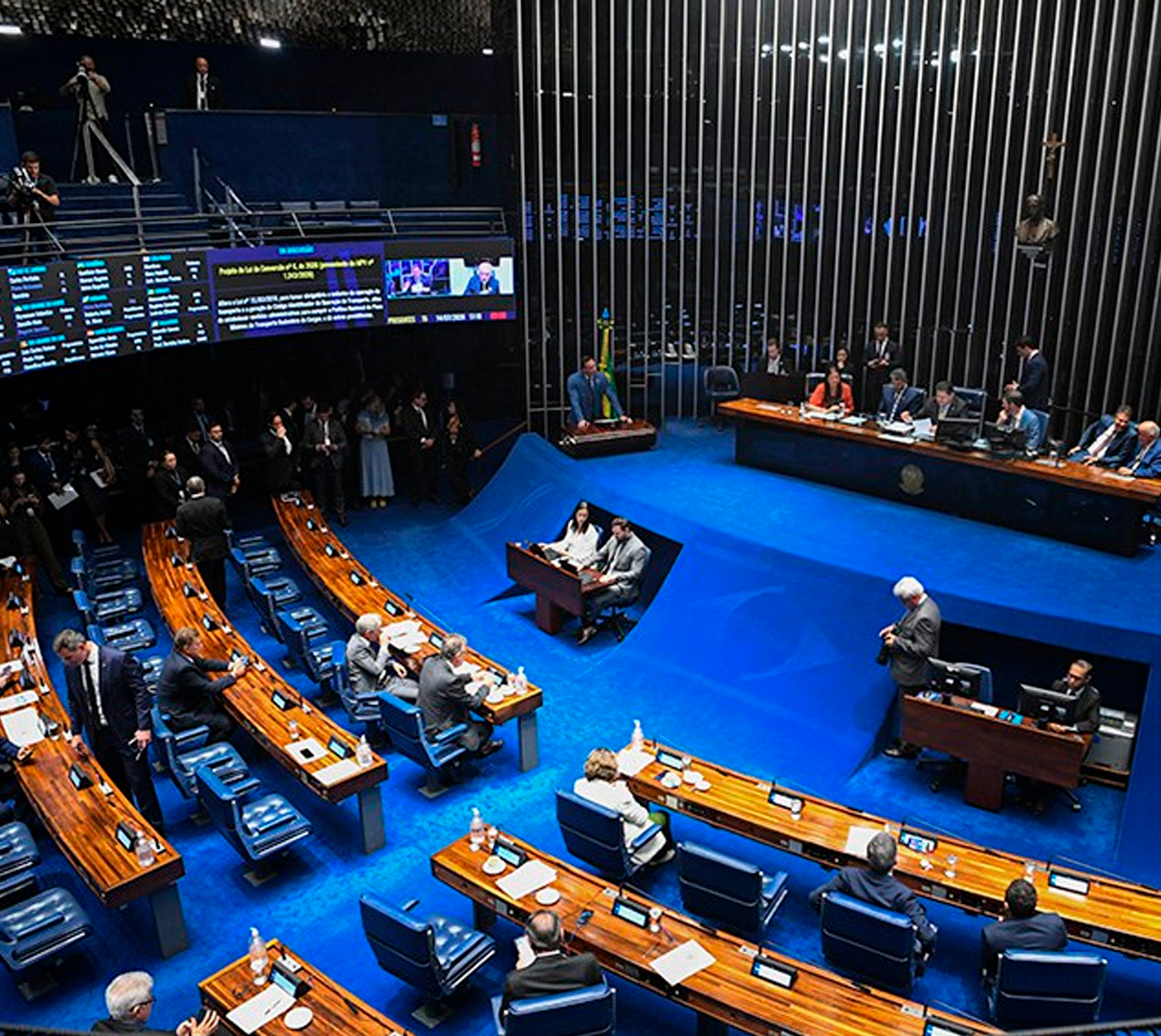 32 SENADORES TENTAM REELEIÇÃO NESTE ANO; BAHIA TEM DOIS NOMES NA DISPUTA.