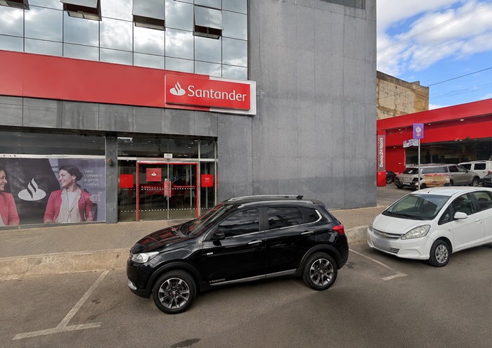 SANTANDER ABRE VAGAS DE EMPREGO EM IRECÊ E OUTRAS CIDADES DA BAHIA; VEJA CARGOS E BENEFÍCIOS