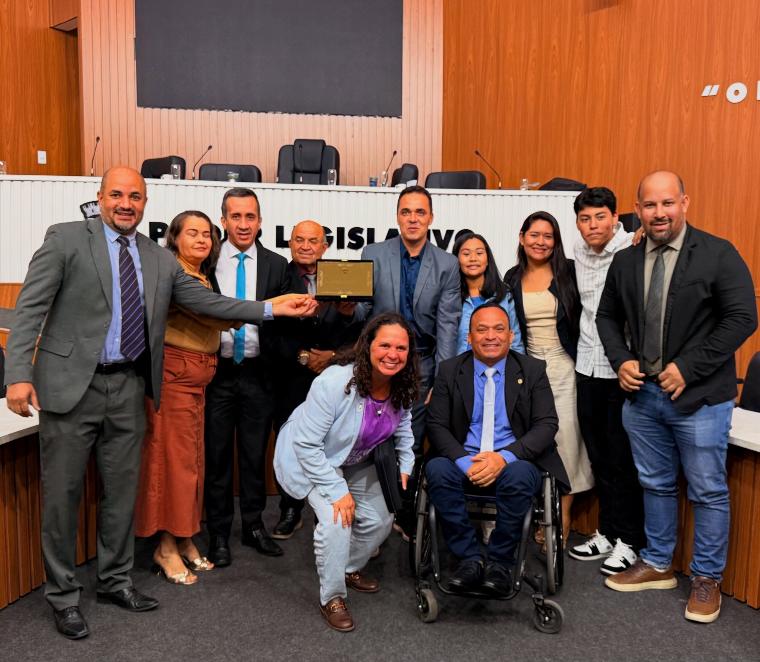 EMPRESÁRIO THIAGO MELO, DA QUI SORVETTO, RECEBE TÍTULO DE CIDADÃO IRECEENSE.