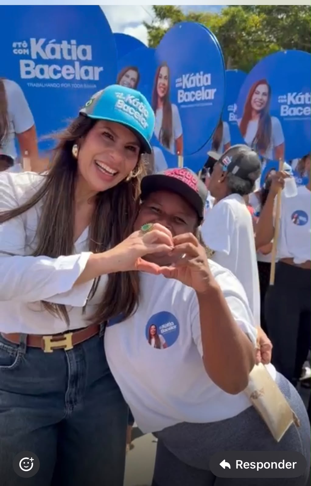 KÁTIA BACELAR PRESTIGIA CONVENÇÃO ESTADUAL DO PT E REFORÇA ARTICULAÇÃO POLÍTICA NA BAHIA.
