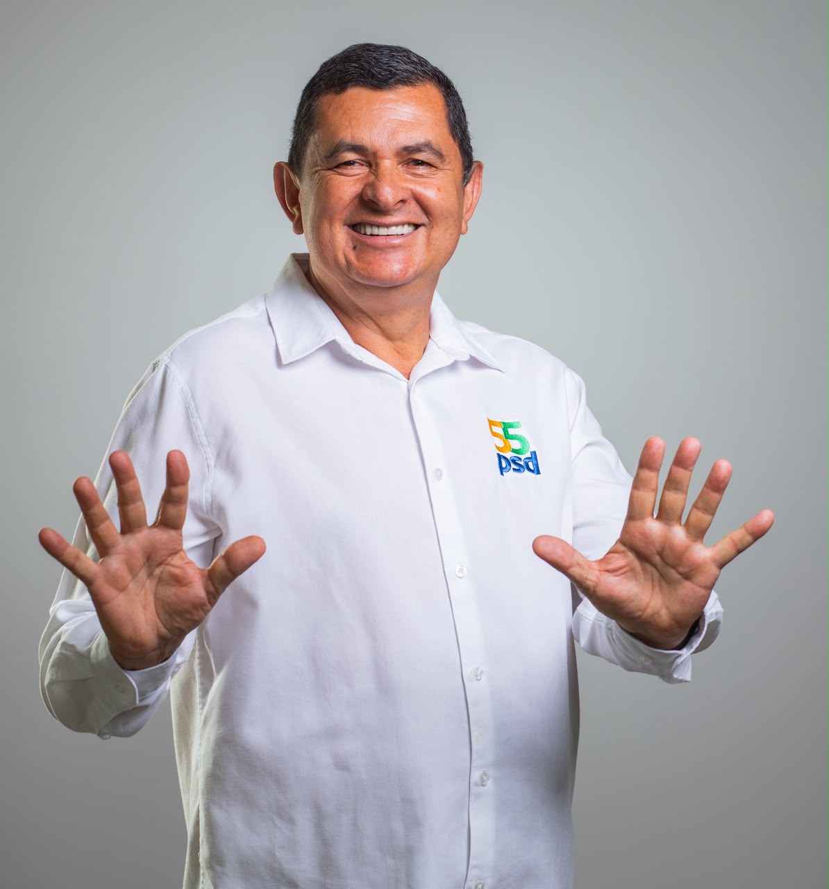 Na corrida pela reeleição à Assembleia, Ricardo Rodrigues inaugura comitê e participa da largada de Jerônimo em Irecê