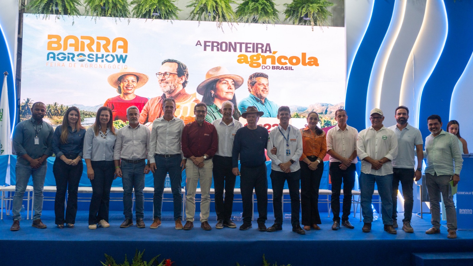 BARRA AGROSHOW INICIA PROGRAMAÇÃO E SE CONSOLIDA COMO FORÇA DO AGRO NA BAHIA