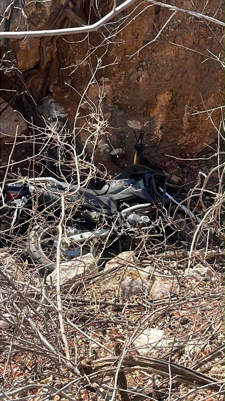MOTOCICLETA DE ADVOGADO DESAPARECIDO É LOCALIZADA EM MATAGAL NA ENTRADA DE XIQUE-XIQUE