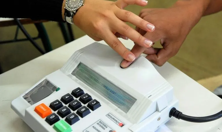 ELEITORES PODEM VOTAR SEM BIOMETRIA; SAIBA COMO FUNCIONAM AS REGRAS.
