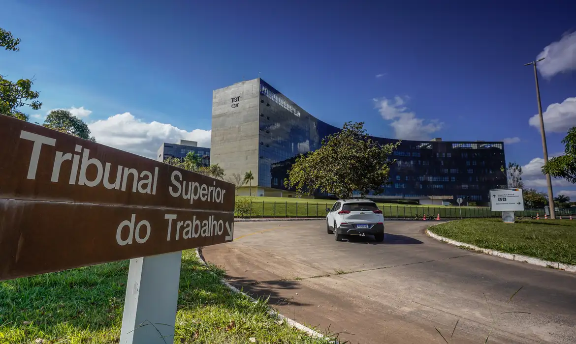 ASSÉDIO ELEITORAL NO TRABALHO É CRIME; SAIBA COMO IDENTIFICAR.
