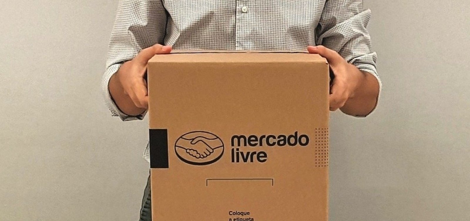 Anvisa notifica Mercado Livre por venda de medicamentos com receita