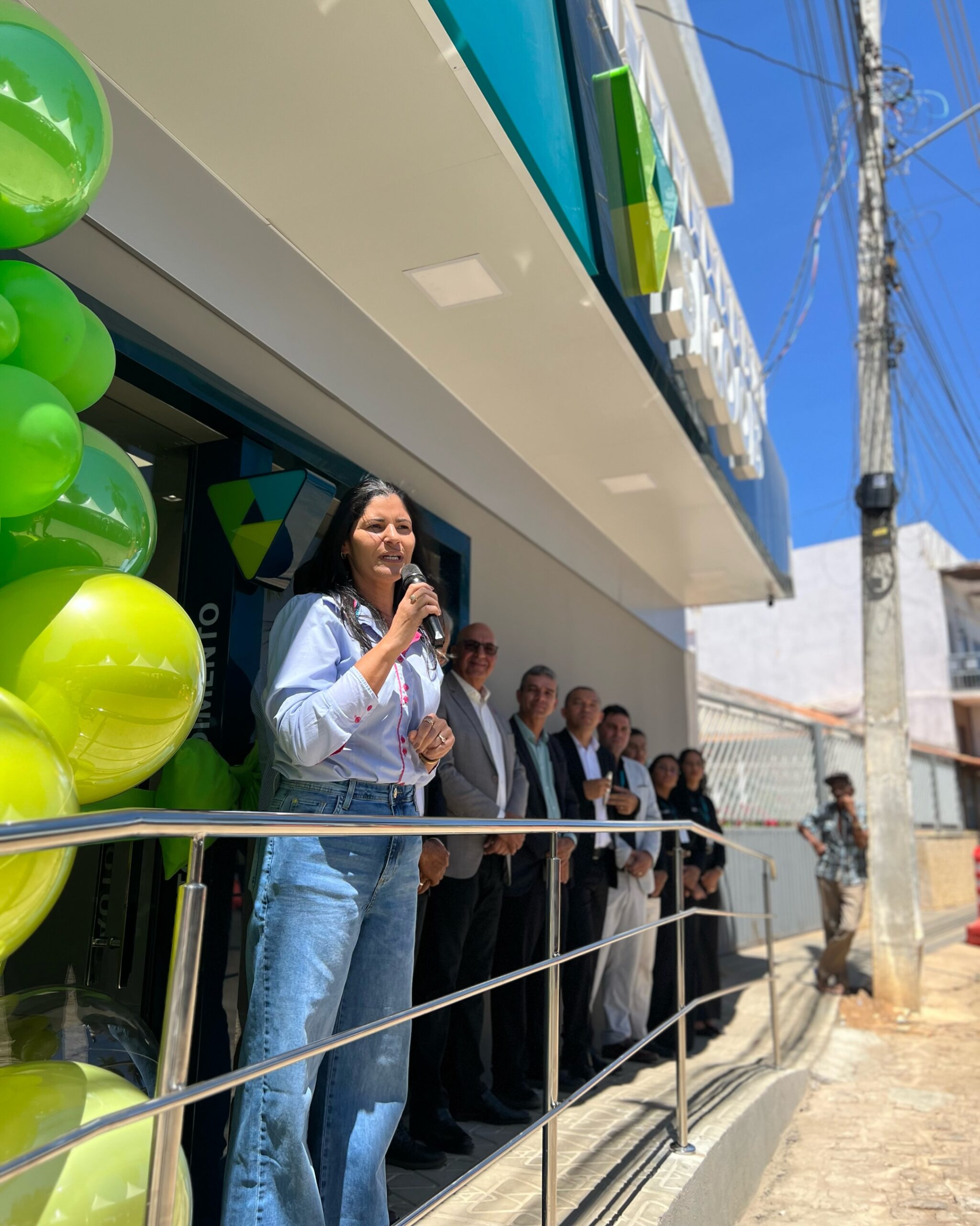 Câmara Municipal acompanha chegada do Sicoob a João Dourado