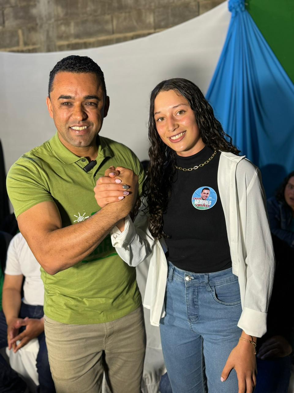 FIM DE UMA ESPERA DE 30 ANOS: PREFEITO ACÁCIO ENTREGA SINAL DE CELULAR A VÁRZEA DO CERCO COM INVESTIMENTO MUNICIPAL