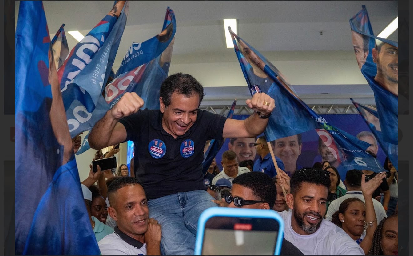 LUIZINHO SOBRAL AMPLIA FORÇA POLÍTICA E LOTA EVENTO DE LIDERANÇAS, EM SALVADOR