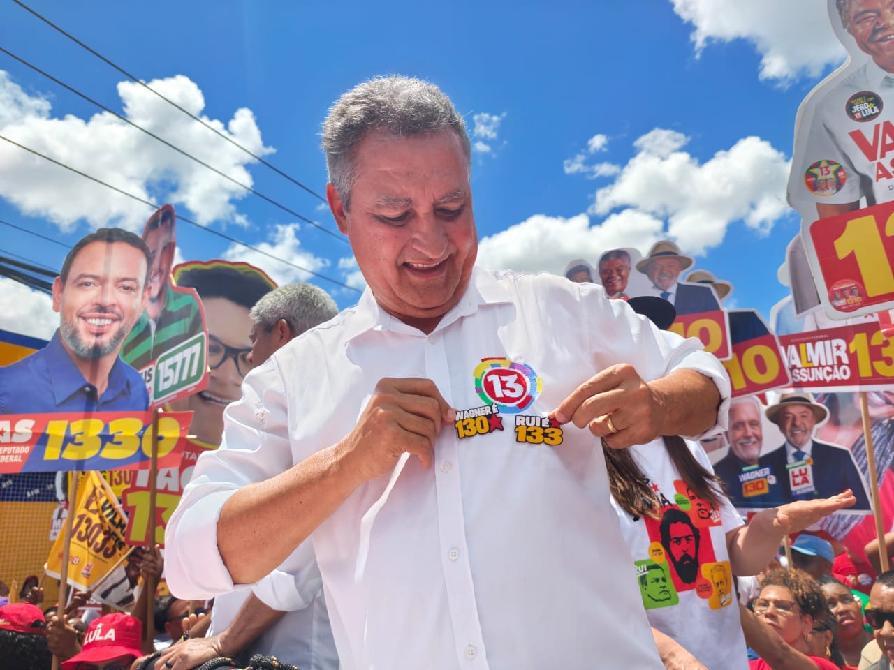Rui chama ACM Neto de “candidato fake” e diz que “copia e cola” em programa de governo revela despreparo