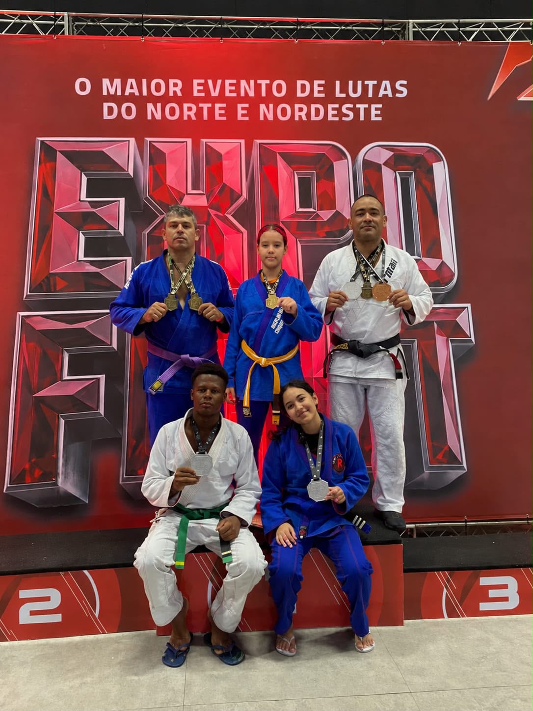 CT Ronin se destaca no Expo Fight com oito medalhas