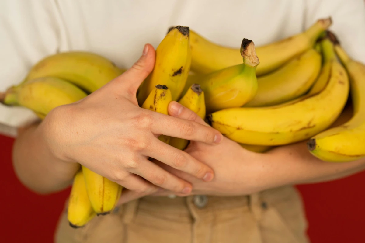 QUER ECONOMIZAR NA FEIRA? VEJA KUAIS FRUTAS E VERDURAS ESTÃO MAIS BARATAS E KUAIS SUBIRAM
