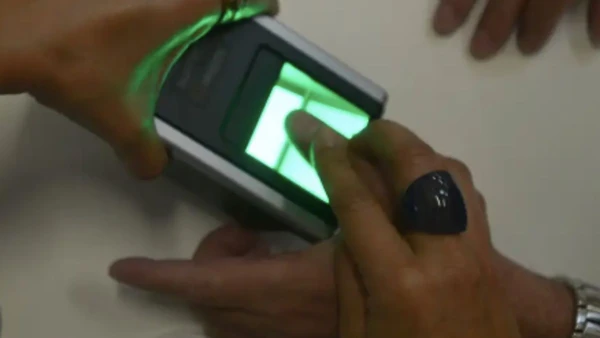 INSS EXIGE NOVA BIOMETRIA PARA MANTER PAGAMENTO: CONFIRA OS DOCUMENTOS ACEITOS, PRAZOS E QUEM TEM DIREITO À ISENÇÃO