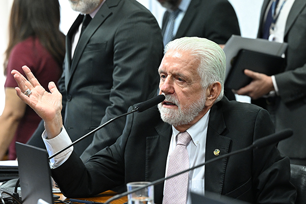 REELEIÇÃO DE JAQUES WAGNER AO SENADO PELA BAHIA É AMEAÇADA PELA PRIMEIRA VEZ, SEGUNDO PESQUISA