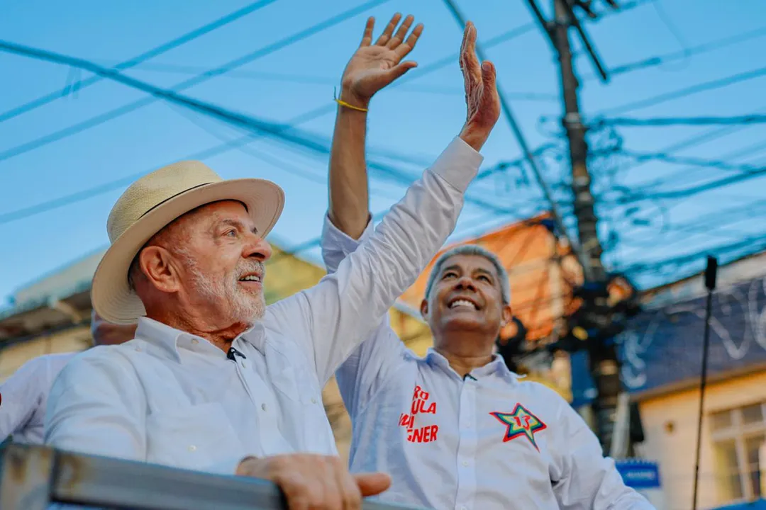 Lula muda plano e troca ato de Feira de Santana para Salvador