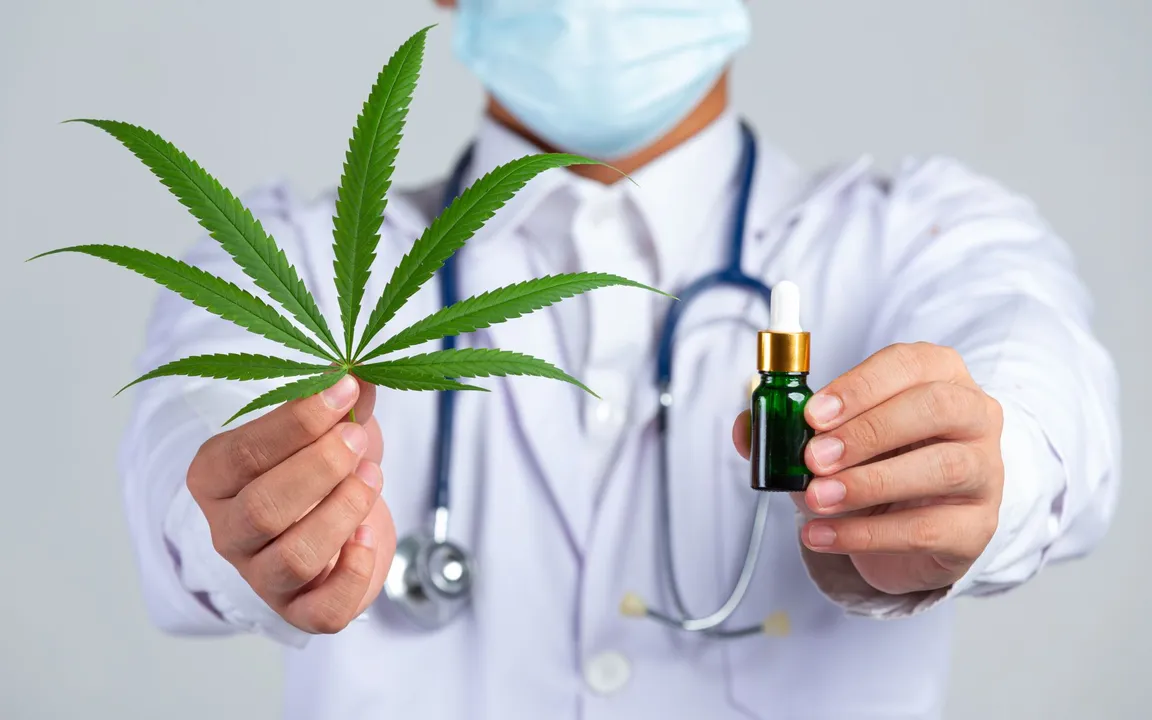 Uso de cannabis medicinal ganha espaço no tratamento de ansiedade e depressão no Brasil