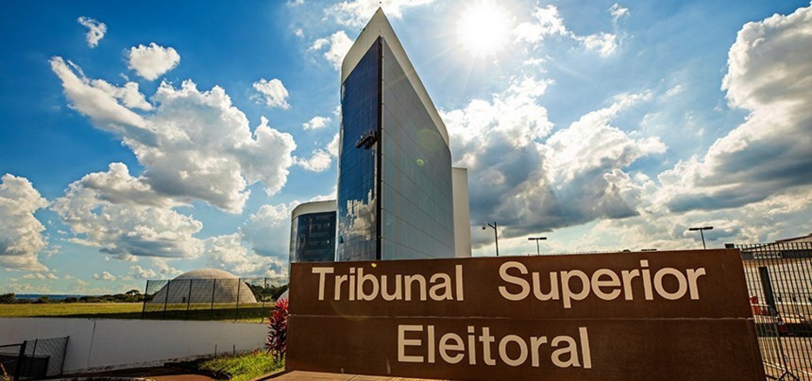 TSE registra substituição de 1.551 urnas eletrônicas no segundo turno