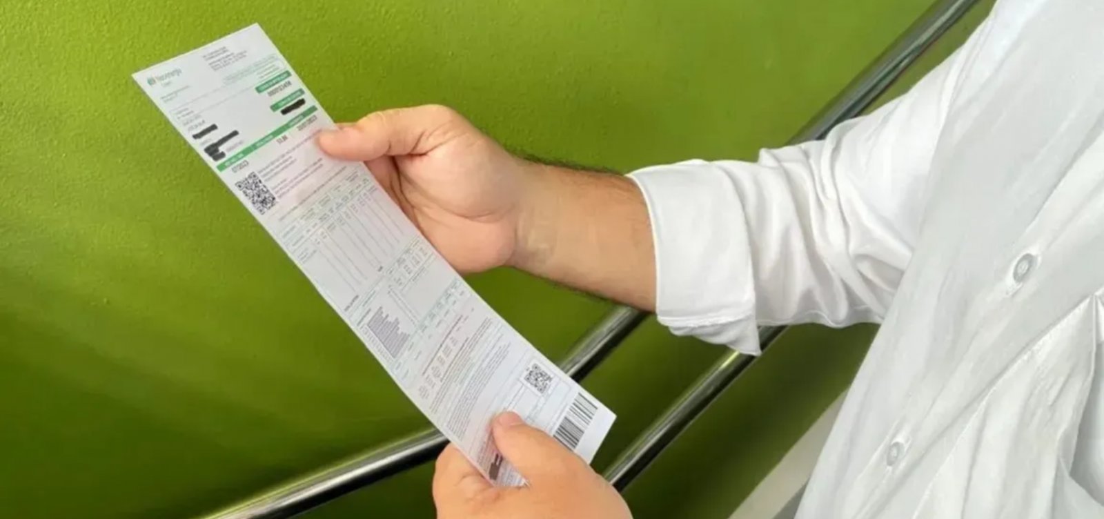 Bandeira verde é mantida e evita aumento extra na conta de luz em novembro