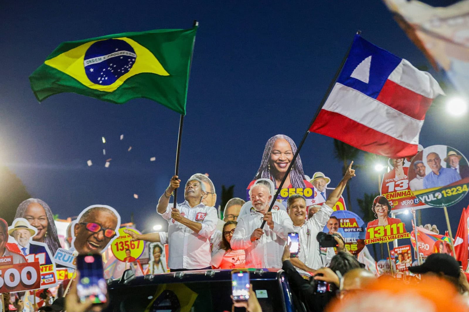 Fé na Bahia e no Brasil: Jerônimo encerra programa na TV com Lula e convoca os baianos a votar 13