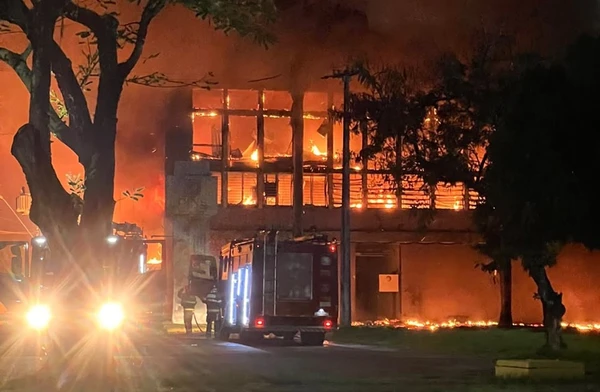 Universidade federal registra terceiro incêndio em oito dias e perde equipamentos e pesquisas