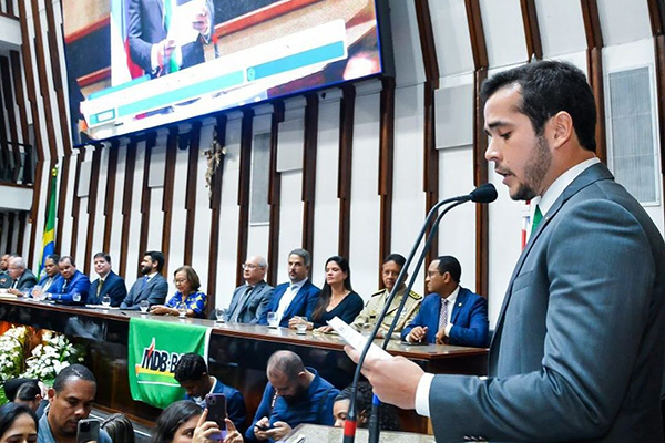 Filho de Geraldo Júnior, Matheus Ferreira perde reeleição para a Assembleia; veja a lista de eleitos